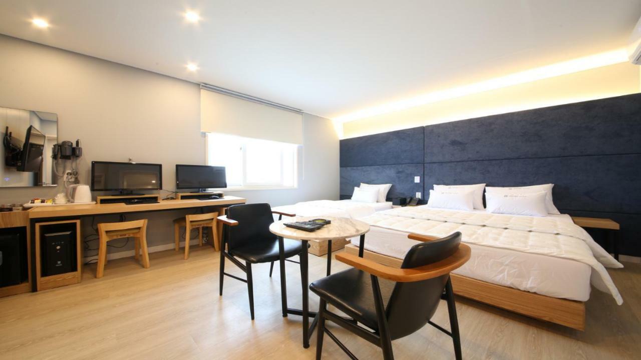 Hotel Palace Pohang Exterior photo